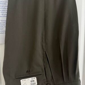 Savane dress pants 38 by 32.  Brand new
Khaki color